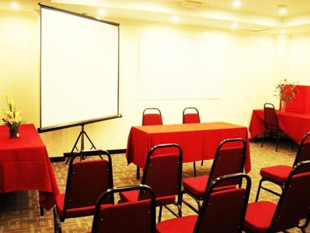 Adel Hotel Kota Kinabalu Buitenkant foto
